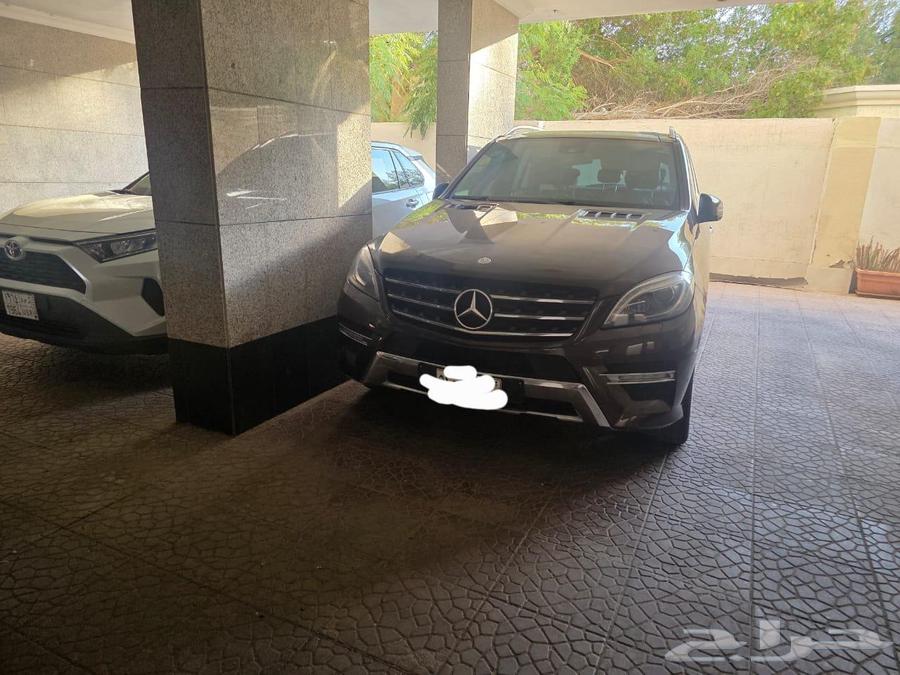 Mercedes ML for sale 2013 model, 73,000 km63617860801538111