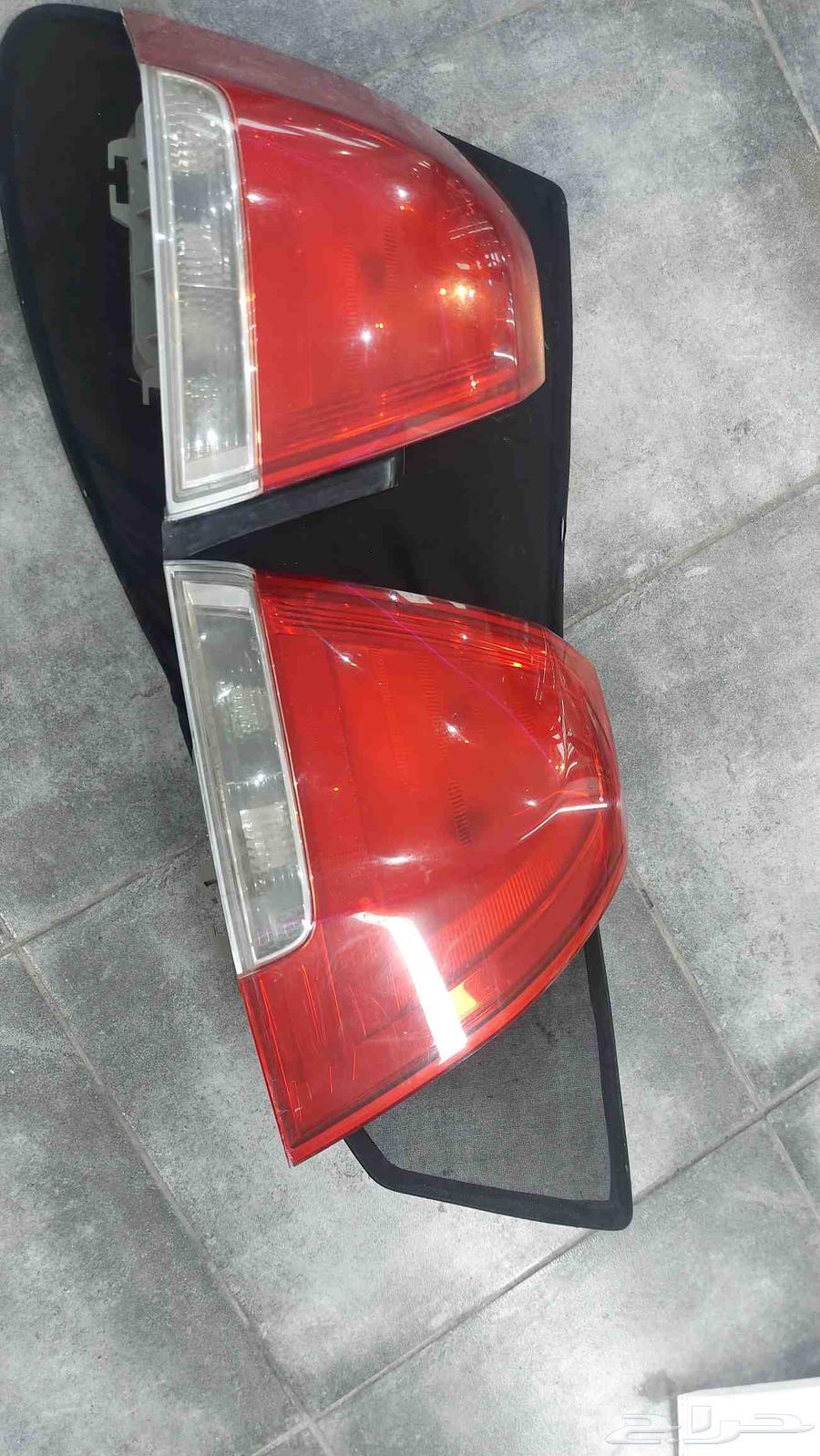 Left Side Caprice SS SS Royal Lamp and Original Rear Bumper and Trunk Nickel63618388919555113