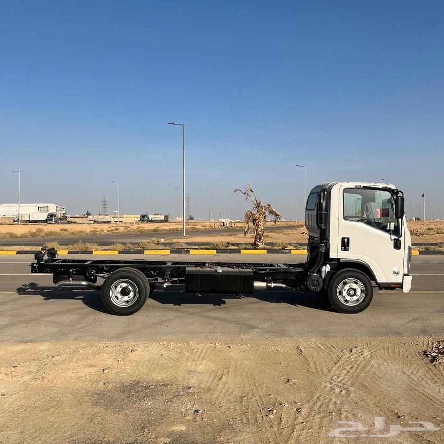 Isuzu Dina 4 Ton Chassis 4.95 202563617860558081112