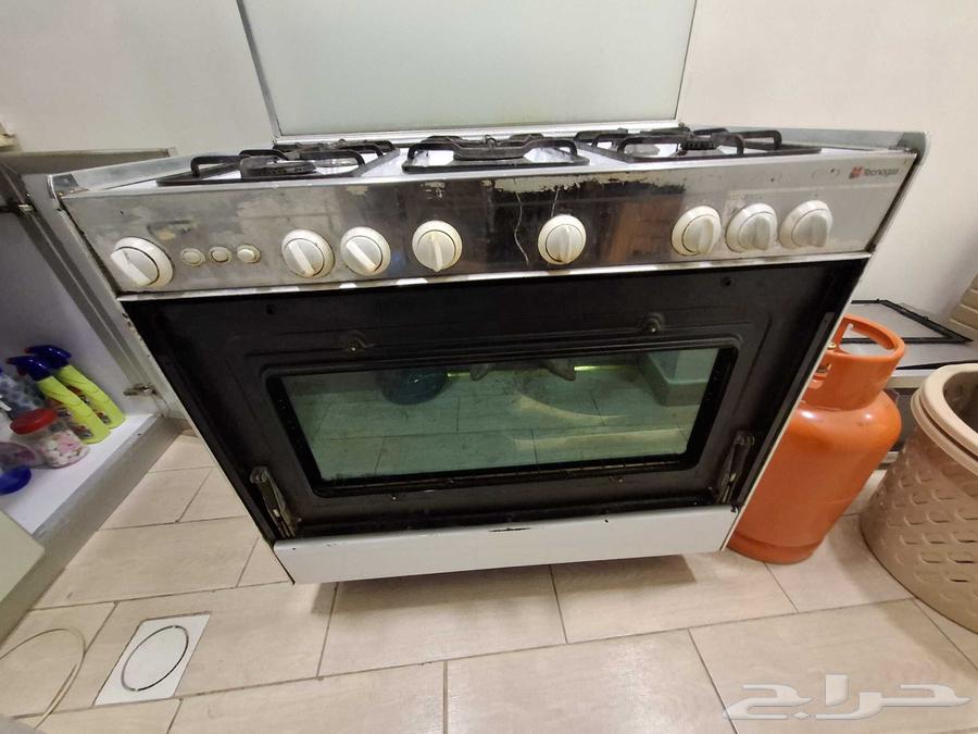 فرن وغاز للبيع ( للصامل فقط )63618381773314112