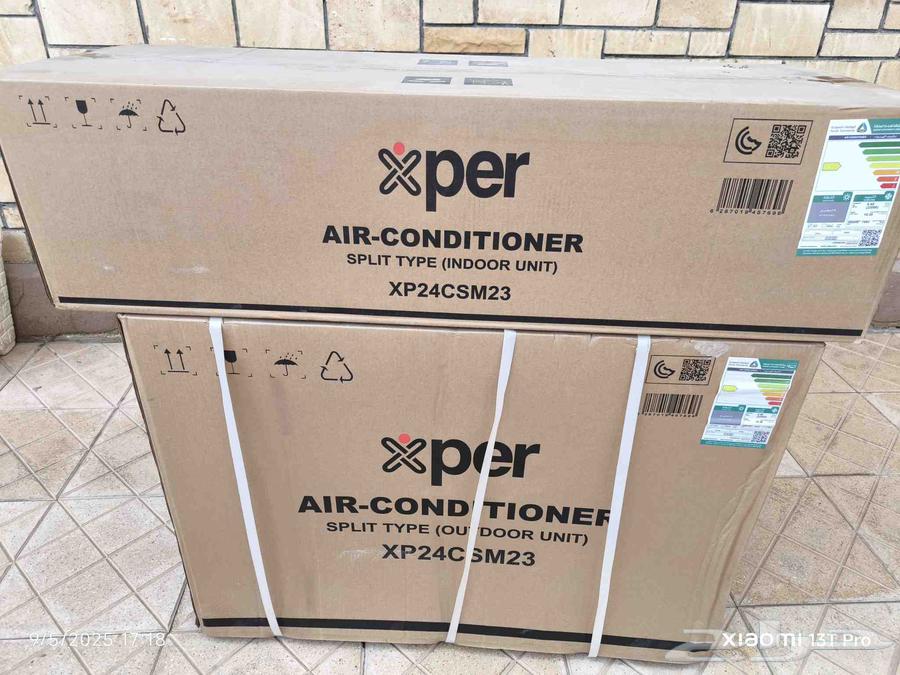 New split air conditioner in box63618480813698114