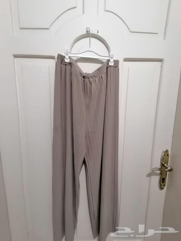 202 Clean Used Pieces of Women's, Men's, Boys' and Girls' Clothing63618481217793114