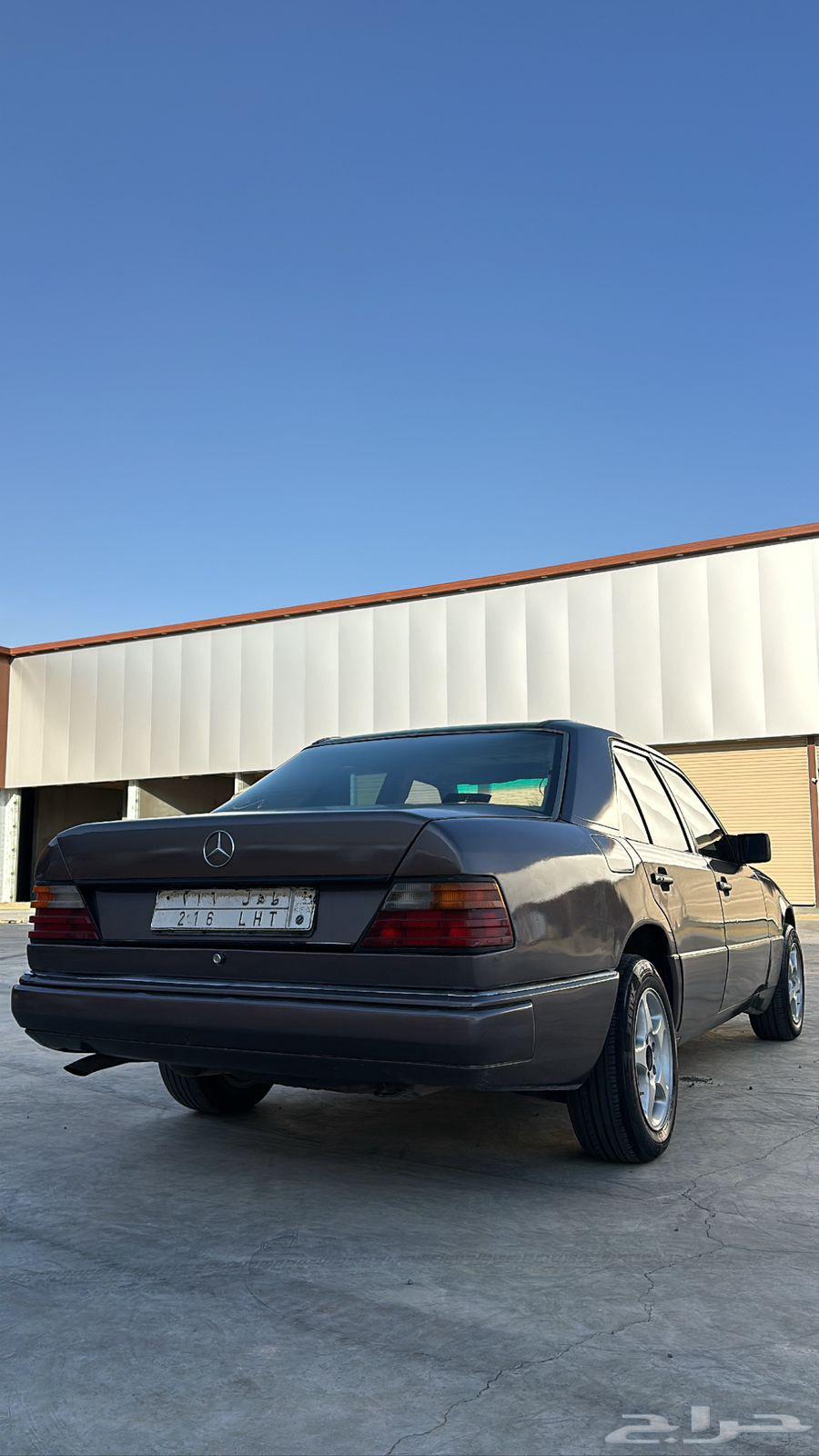 Mercedes 91 model with special plate63617951720578111