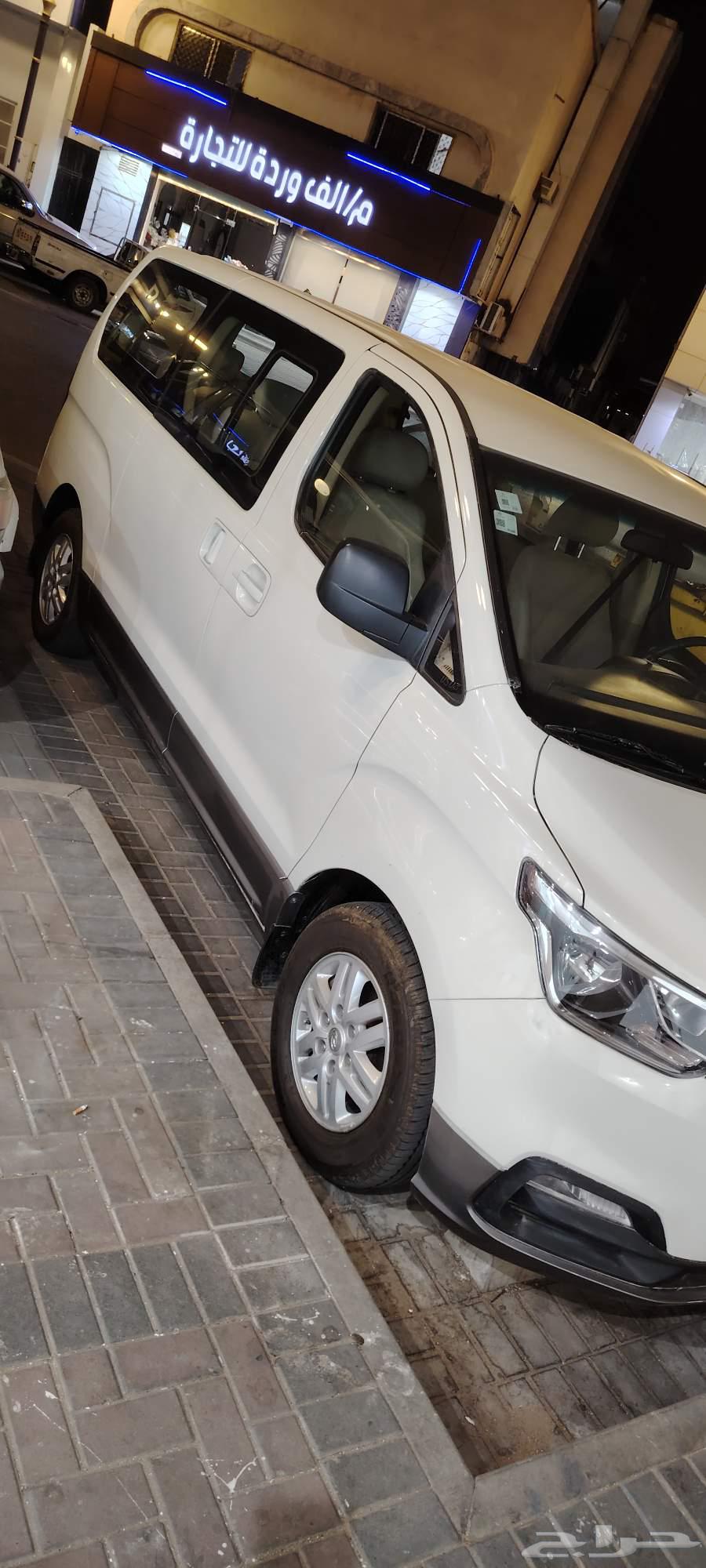 اتش وان موديل 2021.ممشئ 230 مروشش و الباقي وكالة بس في كسره63617861507587113