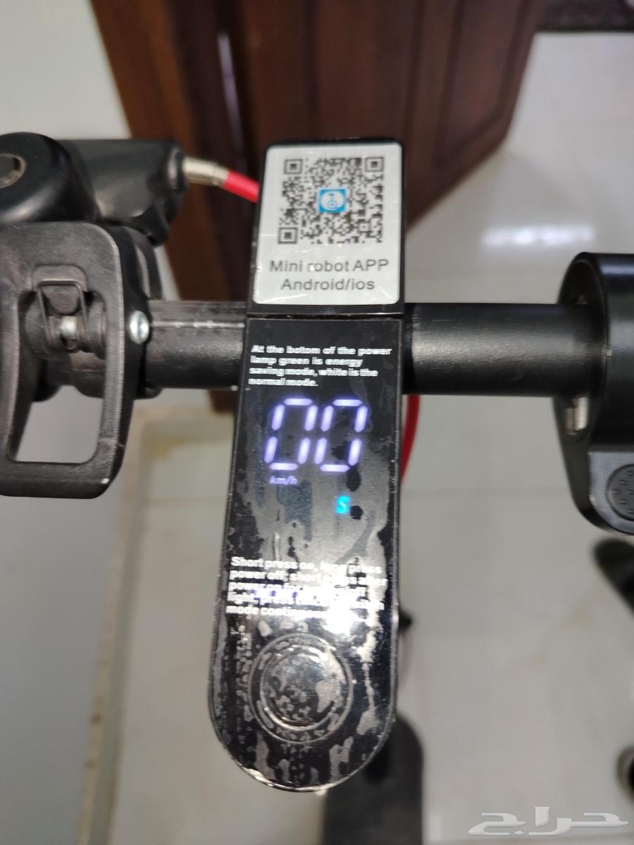 Electric scooter for sale, special price, very good condition, like new63838103837441111