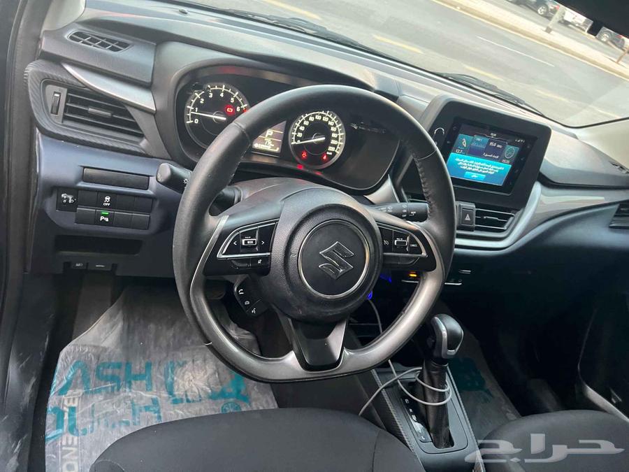 Suzuki Baleno 2024, a semi-new car.64024040865027113