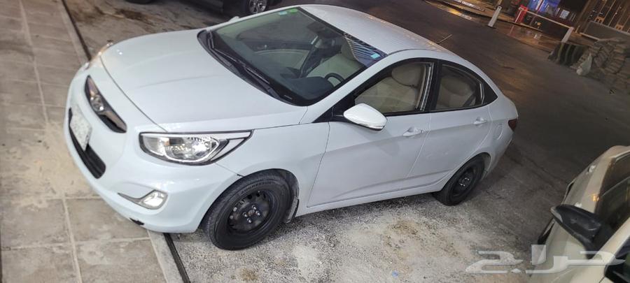 للبيع سيارة هيونداي أكسنت 2017 فل كامل64264568059523112