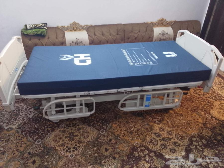 سرير طبي مستشفى عنايه مركزه لكبار السن وذوي الاحتياجات63670801972611113