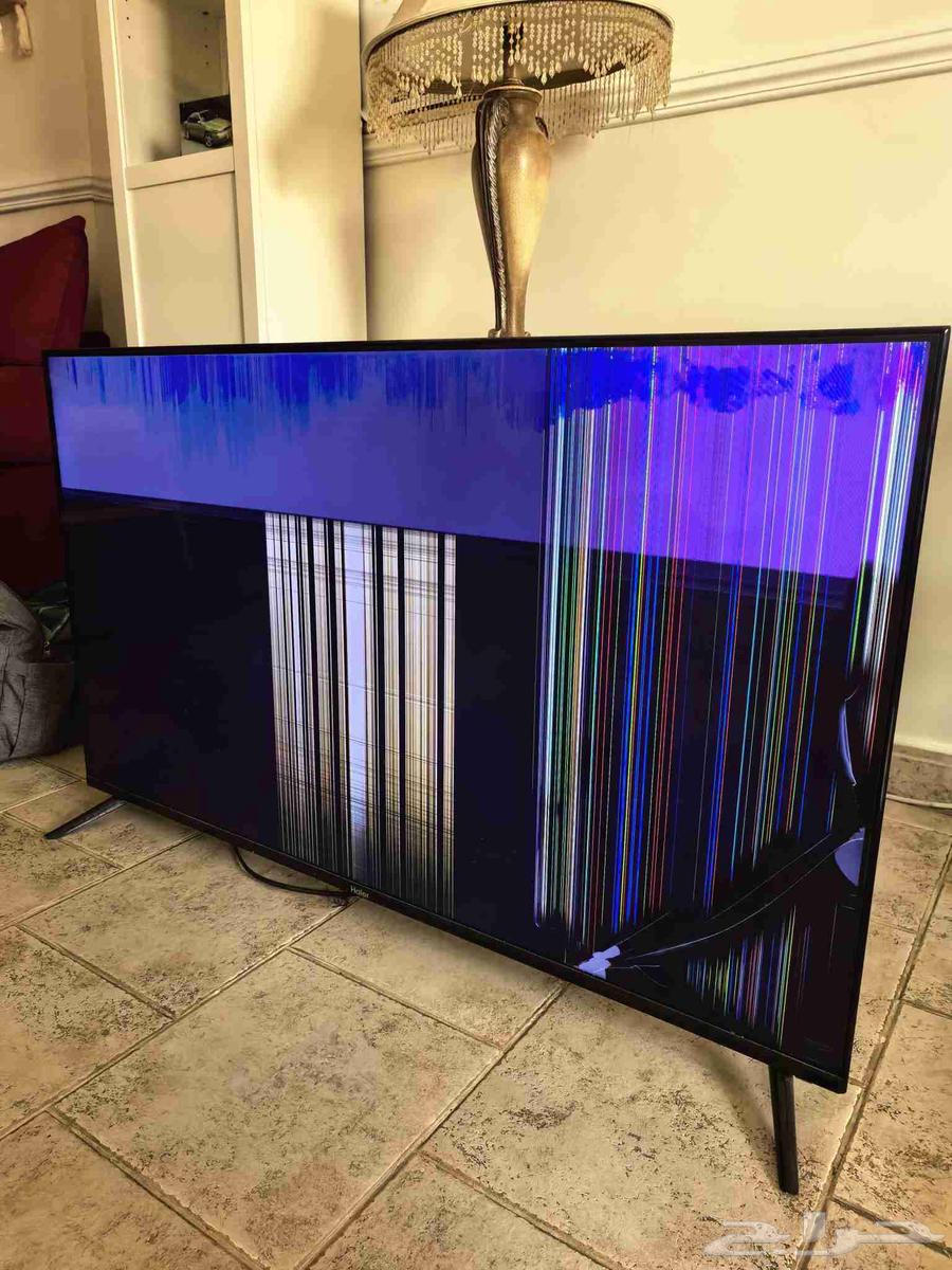 Haier 52-inch TV with note Haier64096787257731114