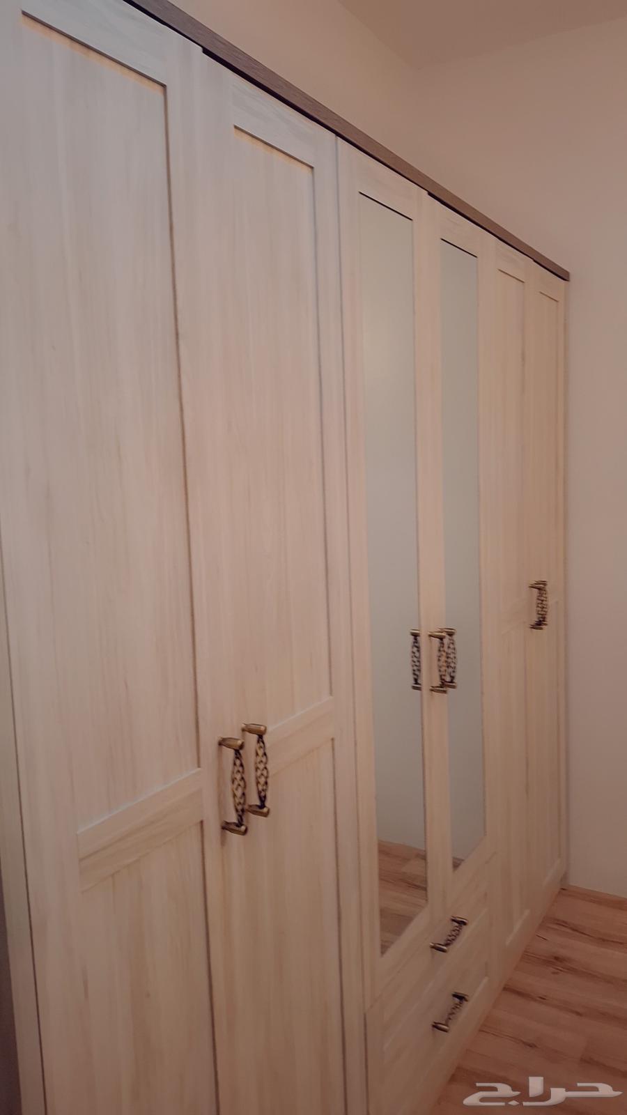 Large complete bedroom 5000 reasons for selling moving out64112454205058110