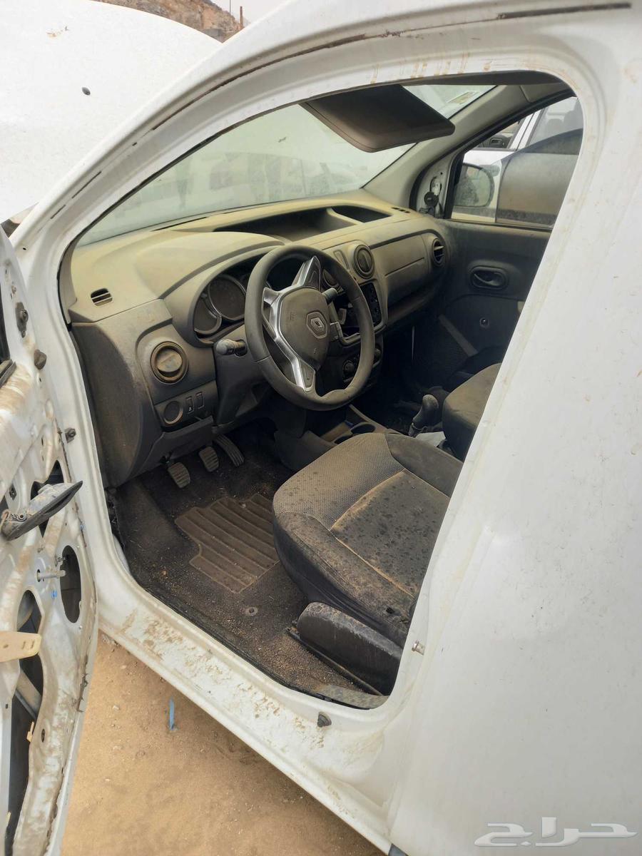 Docker64353407840642111