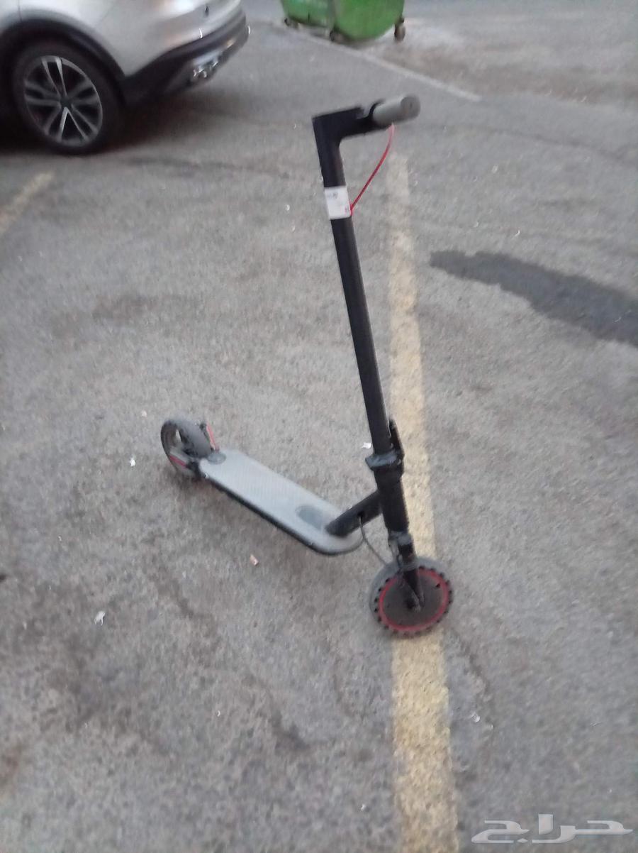 A used electric scooter64100763946627110