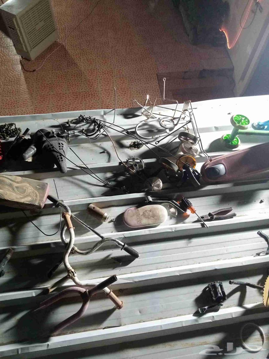 For sale, all types of bicycle parts: tires, pedals, rims, bicycles, fenders64098464756482111
