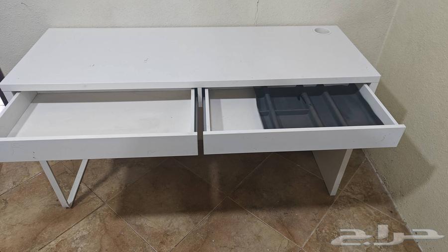 Computer table64117622851585110