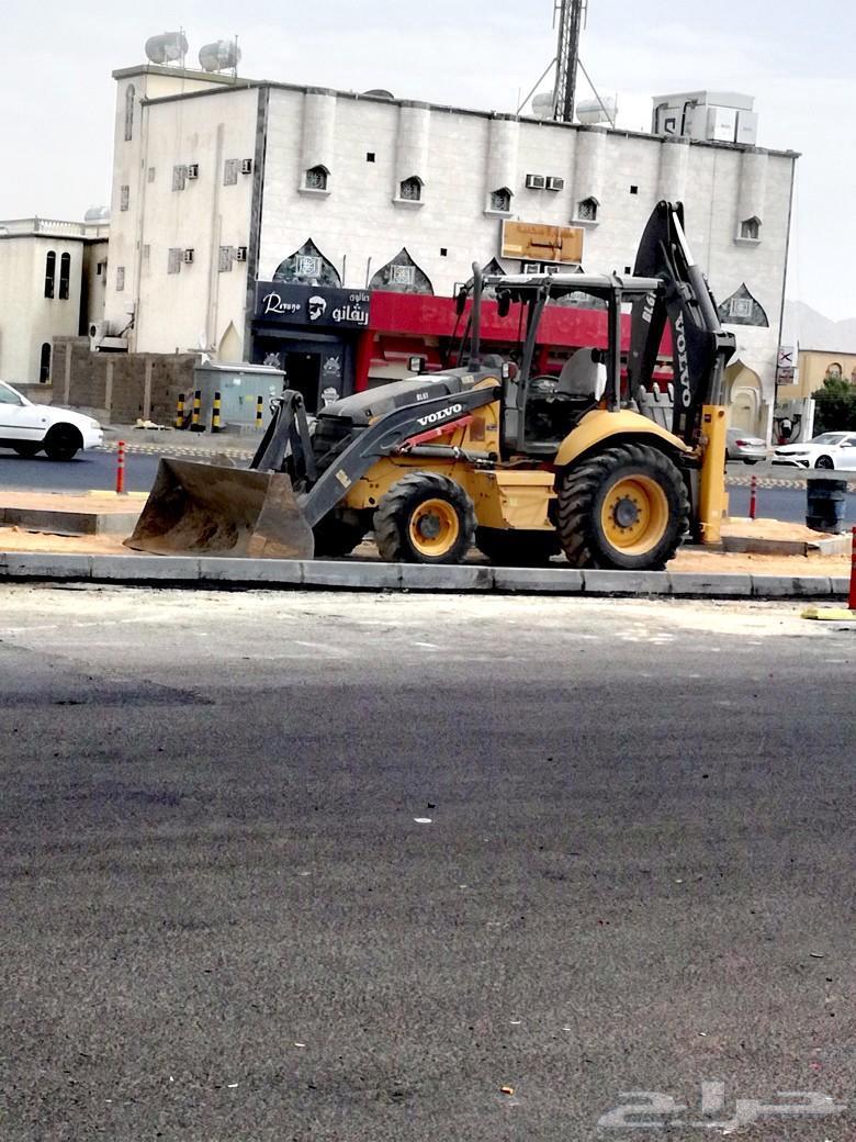 Used excavator for rent with a skilled operator for all tasks64348494964609110