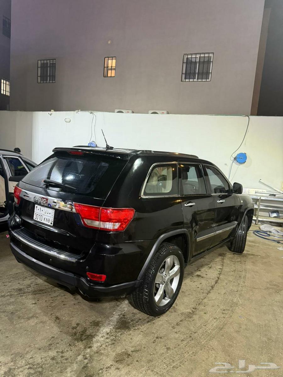 سياره جراند شيروكي اوفلاند 201264357070925442112