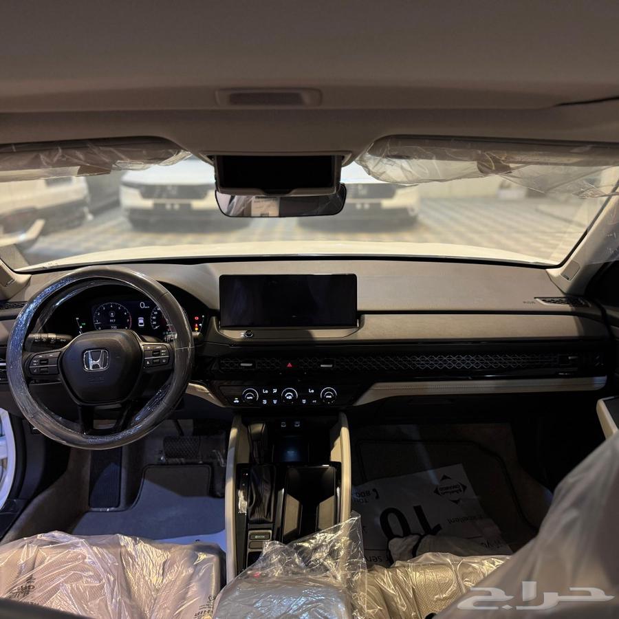 هوندا اكورد فل كامل. متوفر ابيض او اسود 202564367289057411114
