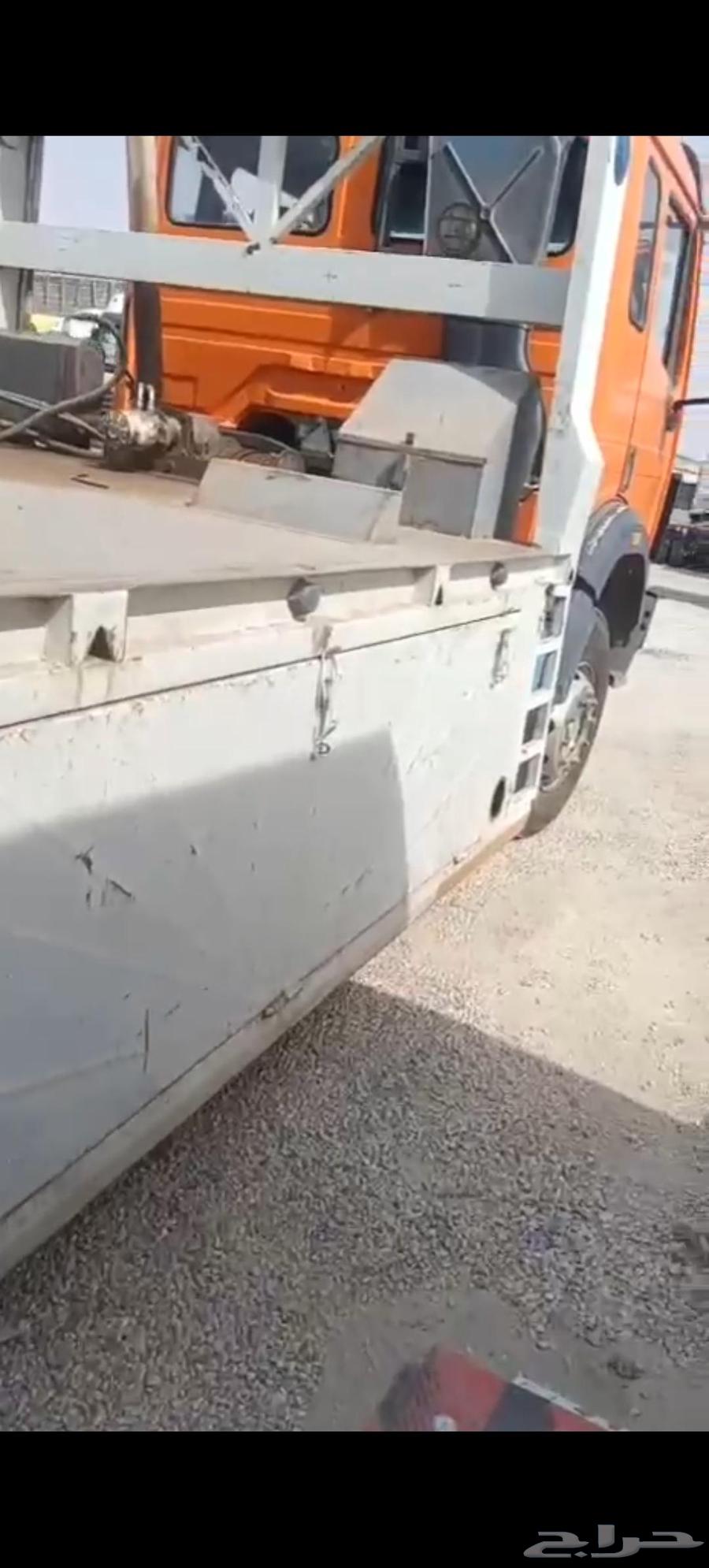 A very clean surface with the handlebar as per the condition64369981476866112