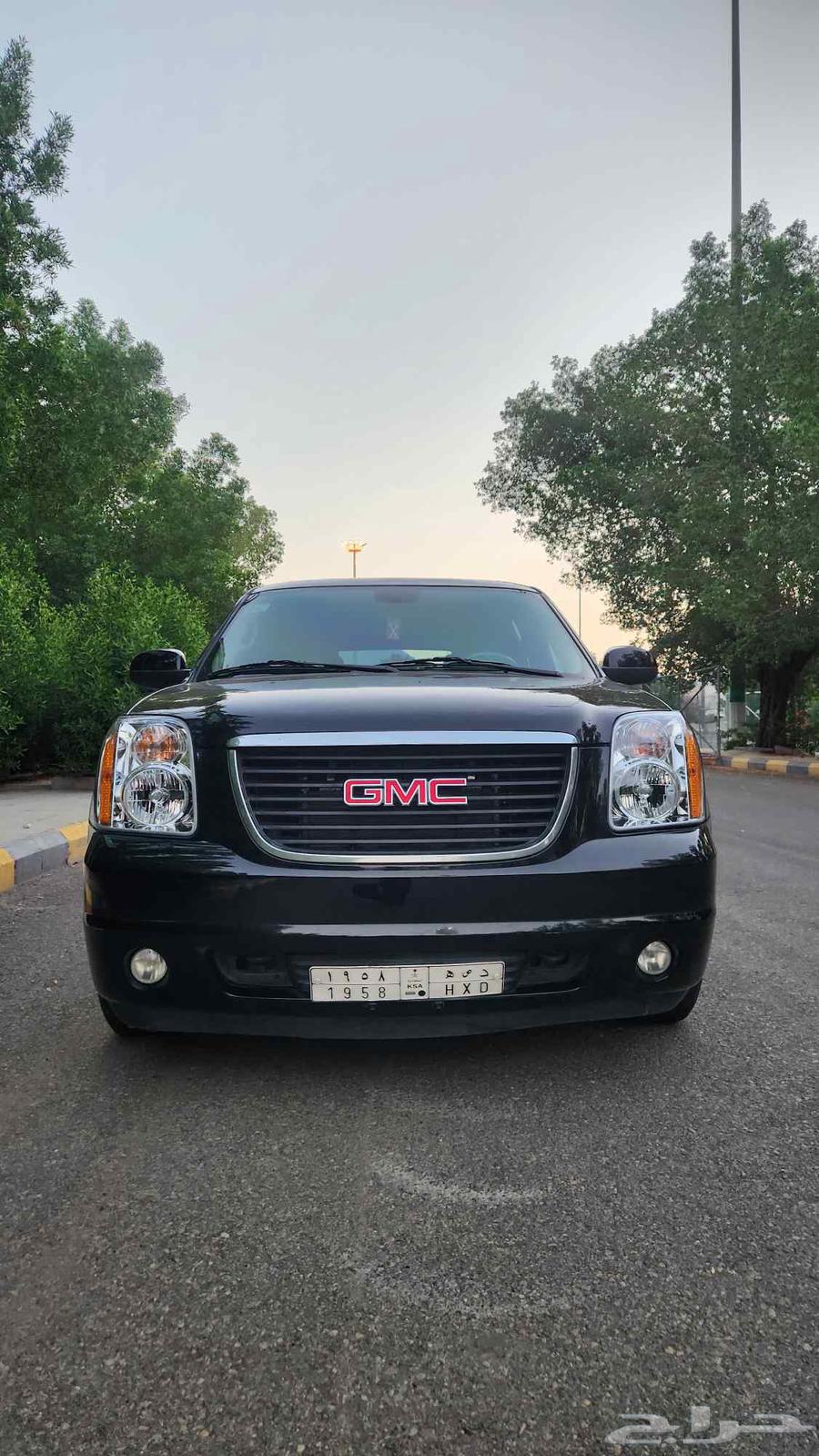 جمس يوكن xl طويل مخزن 2010 اسود64371437916802111