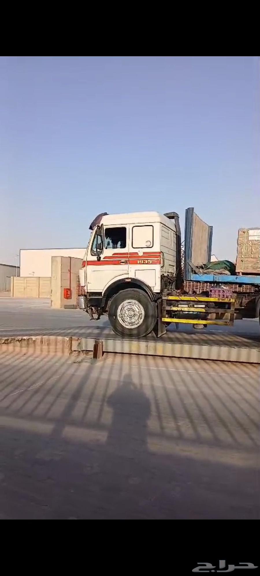 تريله للنقل اعلاف بضايع جميع مدن المملكة64371191207298110