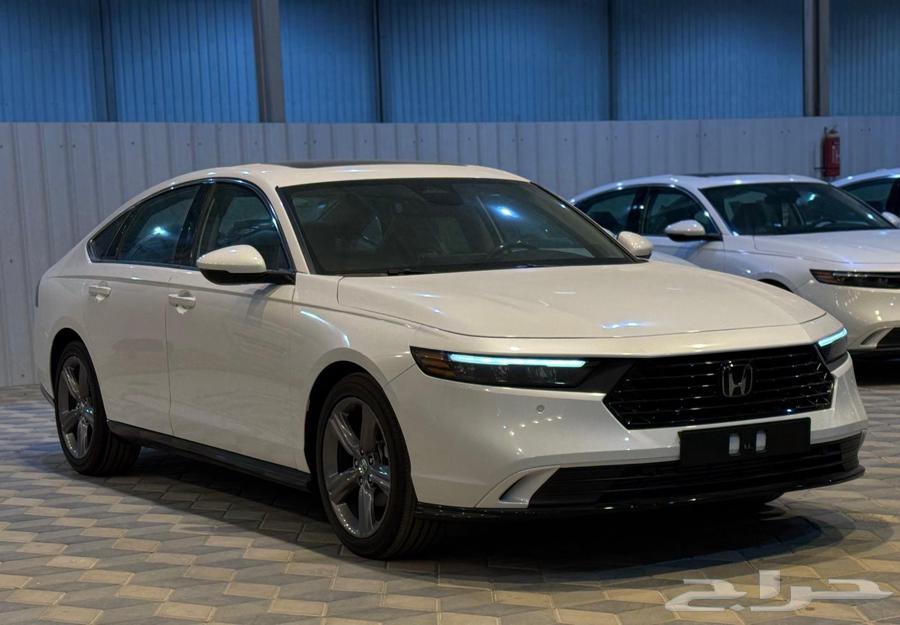 هوندا اكورد فل كامل. متوفر ابيض او اسود 202564367289057411112