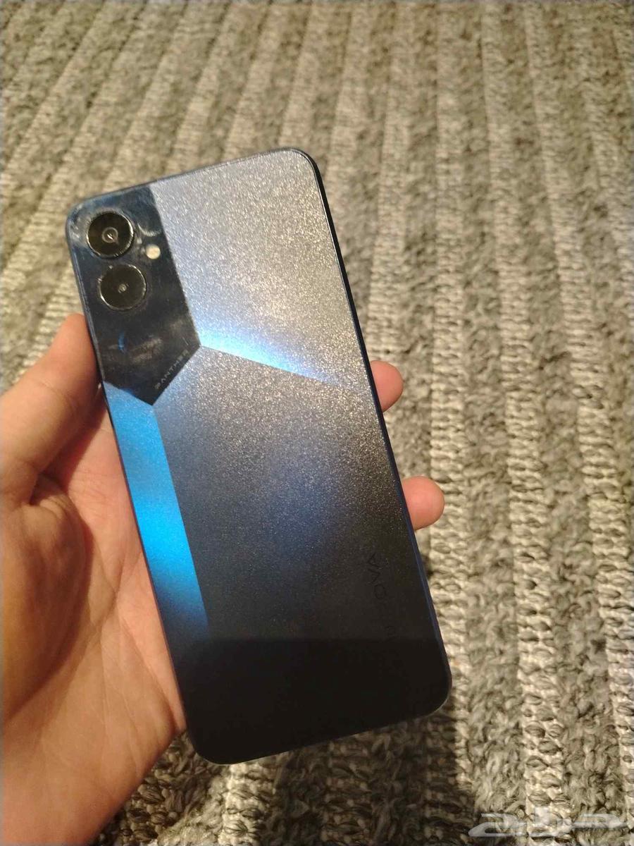 Tecno Pouvoir 4 phone with swollen battery and slight screen damage on the sum64141535105538112