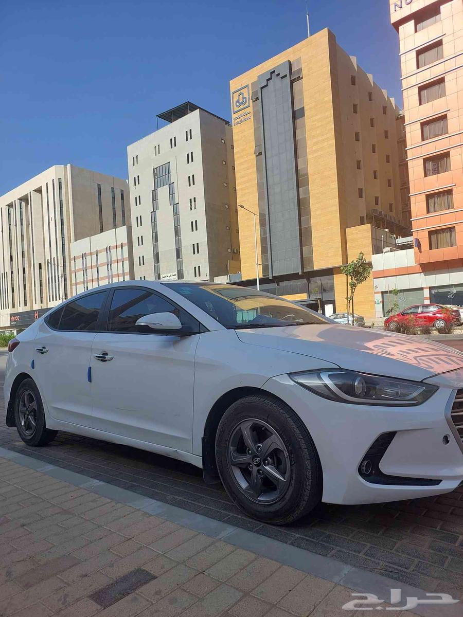 السلام عليكم ورحمة لله للبيع سيارة هونداي النترا افانتي ما ش64371118621186110