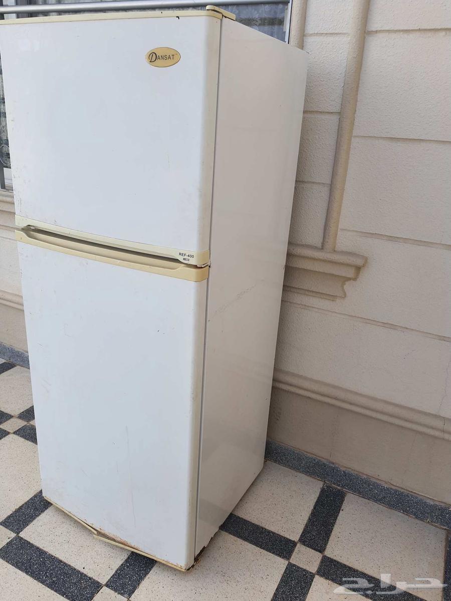 Medium-sized refrigerator64141548776705111