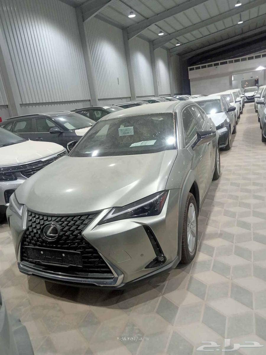 لكزس يو اكس خليجي64370741510401110