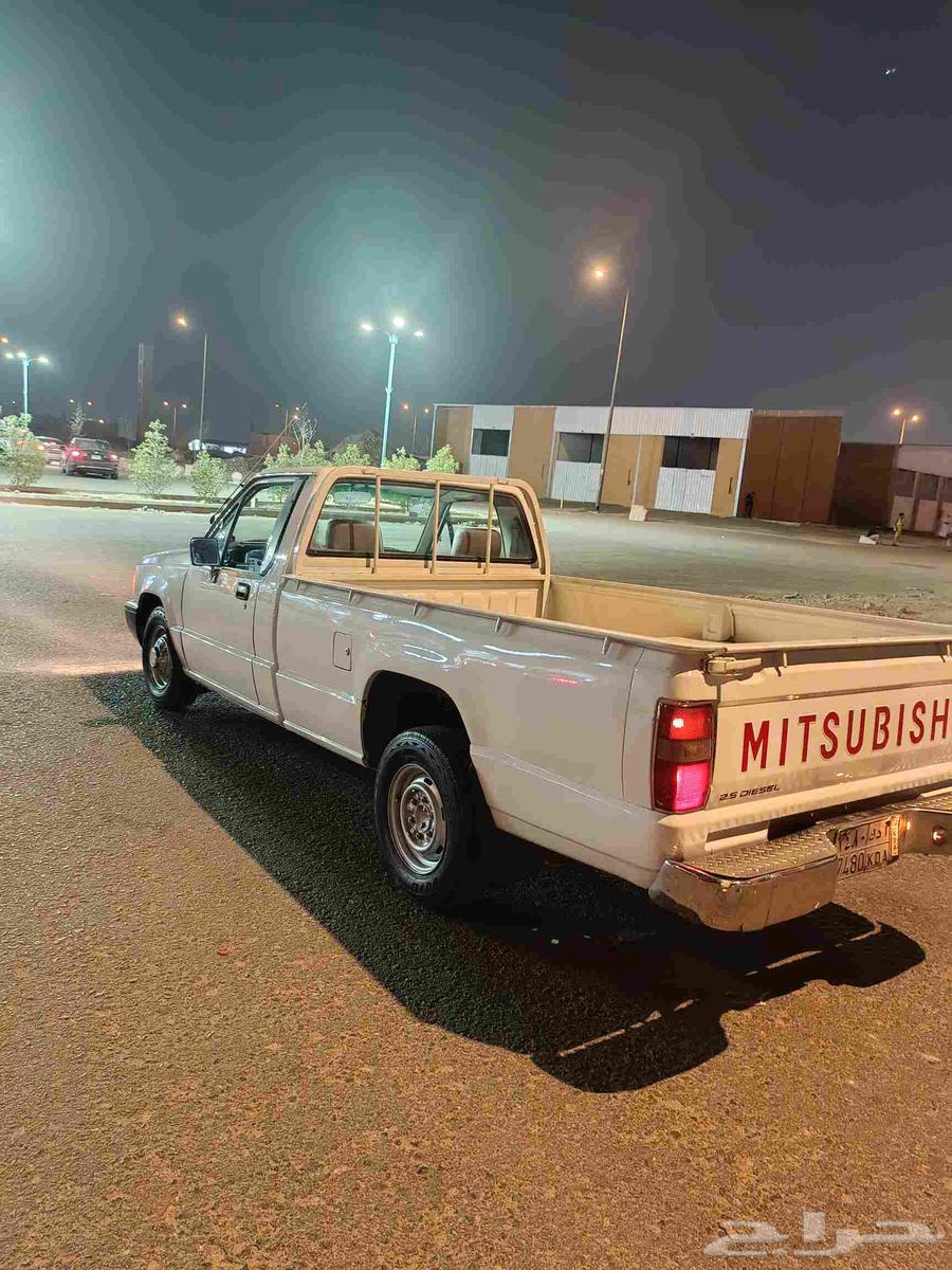 متسوبيشي موديل 94 مفحوص مجدد محركات كلها فل المكيف شغال بس ي64370871212546110