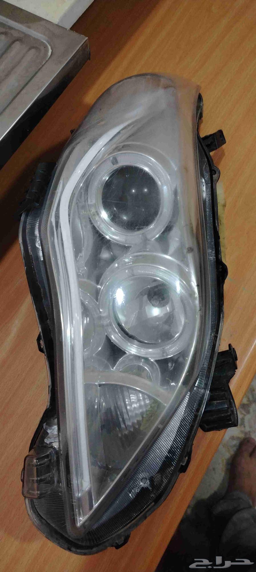 مصباح امامي لسياره تويوتا كورولا موديل 201164371745169409114