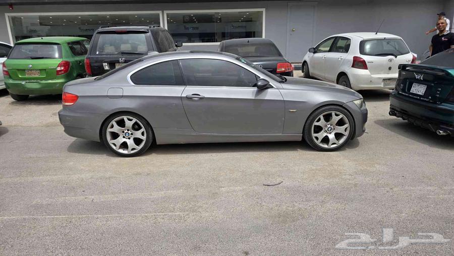 جنوط مع كفرات بي ام مقاس 1964365835942402110