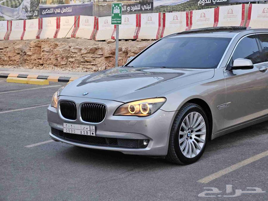 BMW 730Li - 2011 - فل كامل بدي وكالة64372141240322111