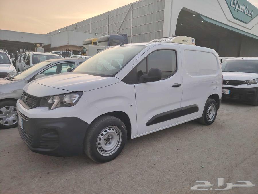 بيجوا بنتر 2023 عداد. 3864368907865858112