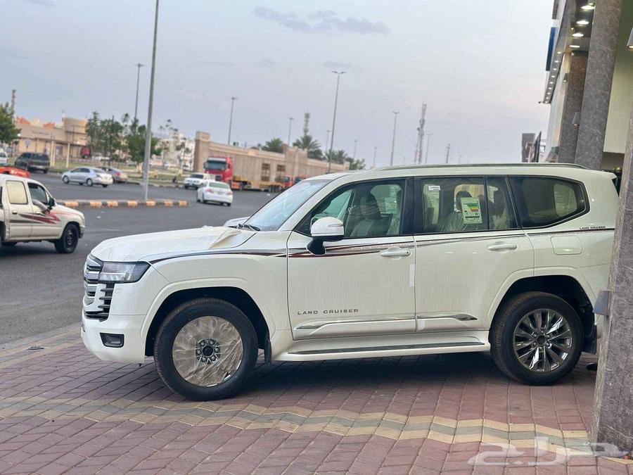 لاندكروزر GXR-L4 بنزين خليجي اصفار - بطاقة جمركية64365806562177112