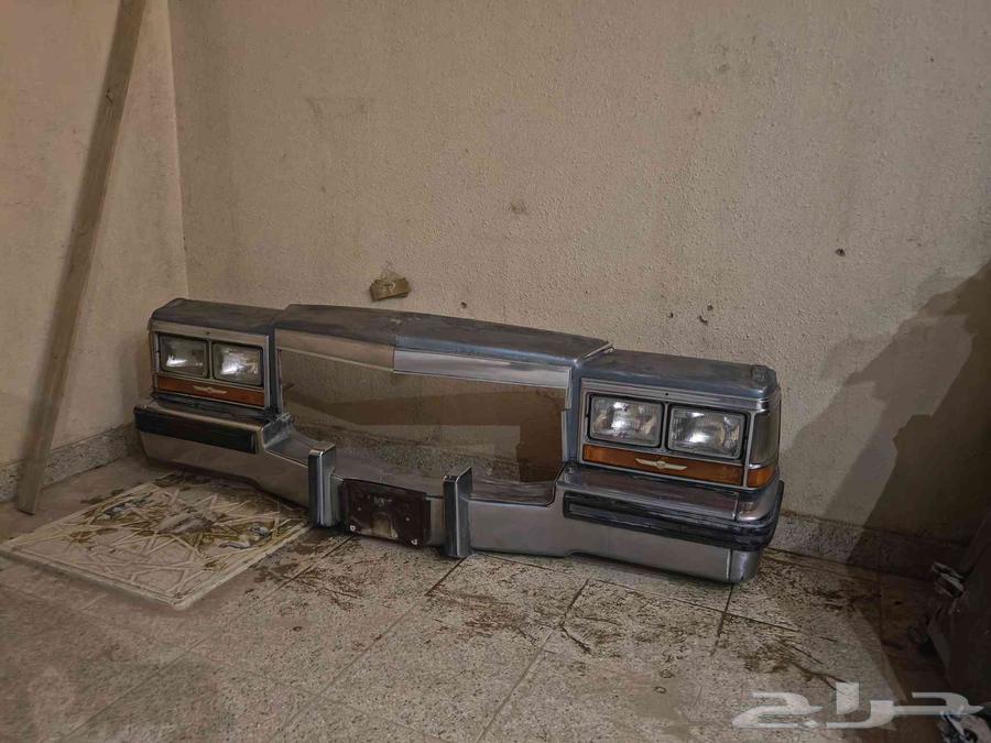 Complete front bumper, fiber, bumper, spark plugs, sensors and emblem64371191175938110