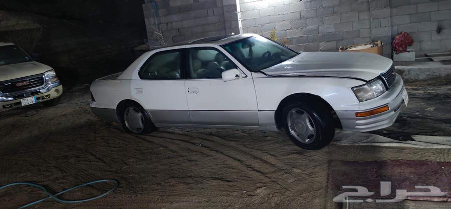 لكزس 400 للبيع تشليح كامل بدون مكينه او قطع64371686978177110