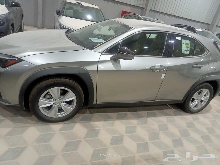 لكزس يو اكس خليجي64370741510401112