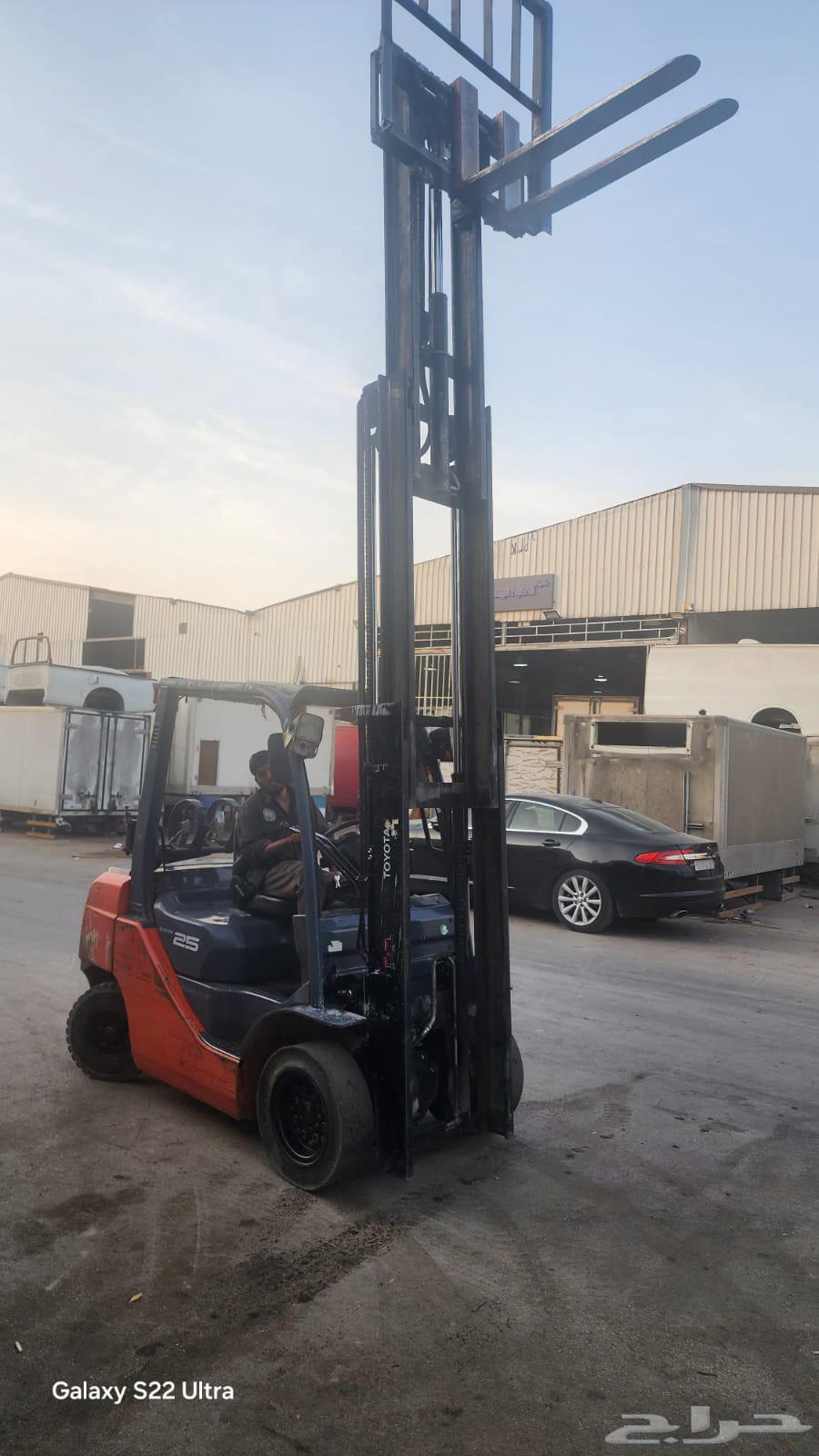 رافعة شوكية فوركلفت للايجار64366395096706111