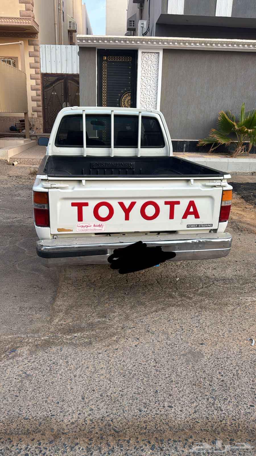 تويوتا هايلكس 9464370841952258112