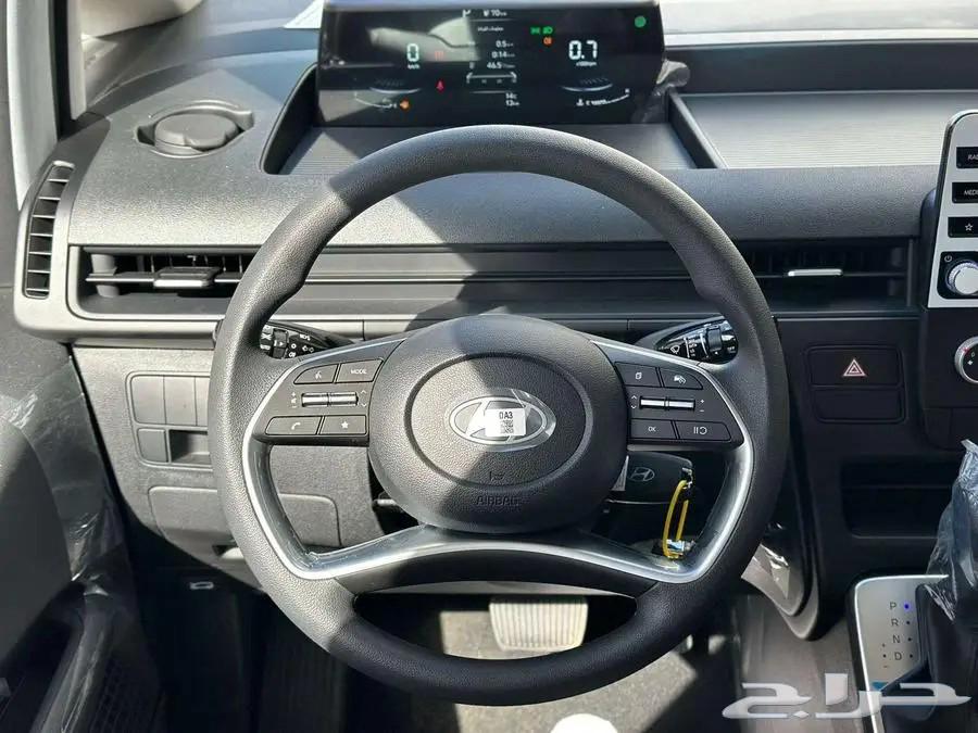 هونداي ستاريا 2025 ديزل 9 راكب قير اتوماتيك بأكثر من لون64369257666945114