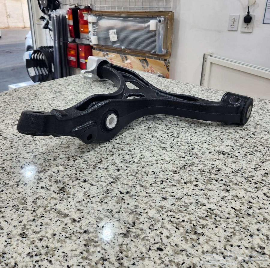 مقص أمامي جراند شروكي ودوج دورانجو 2015 201164369732884866110