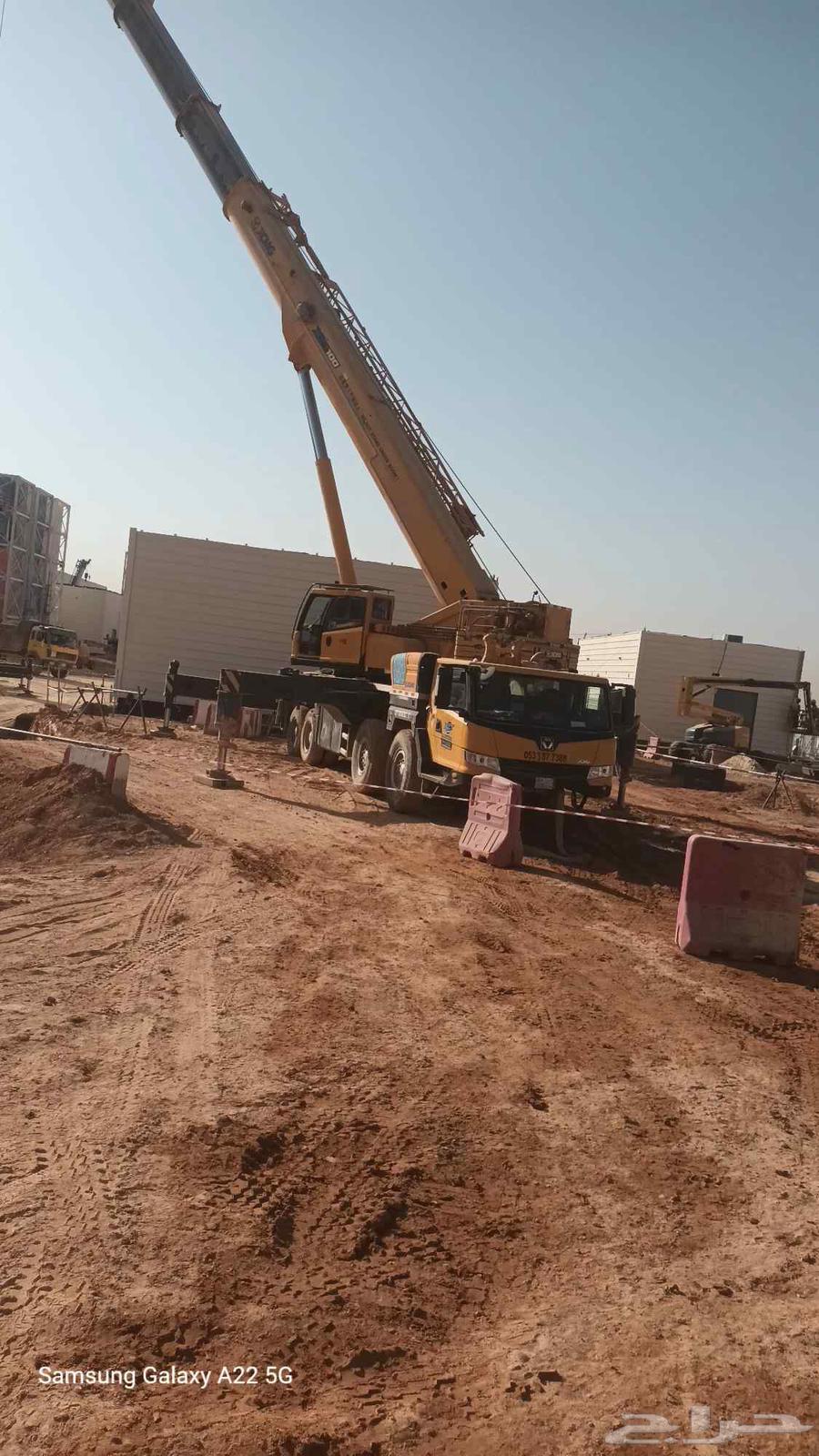 Forklifts, Cranes, and Tow Trucks for Rent64380957859073114