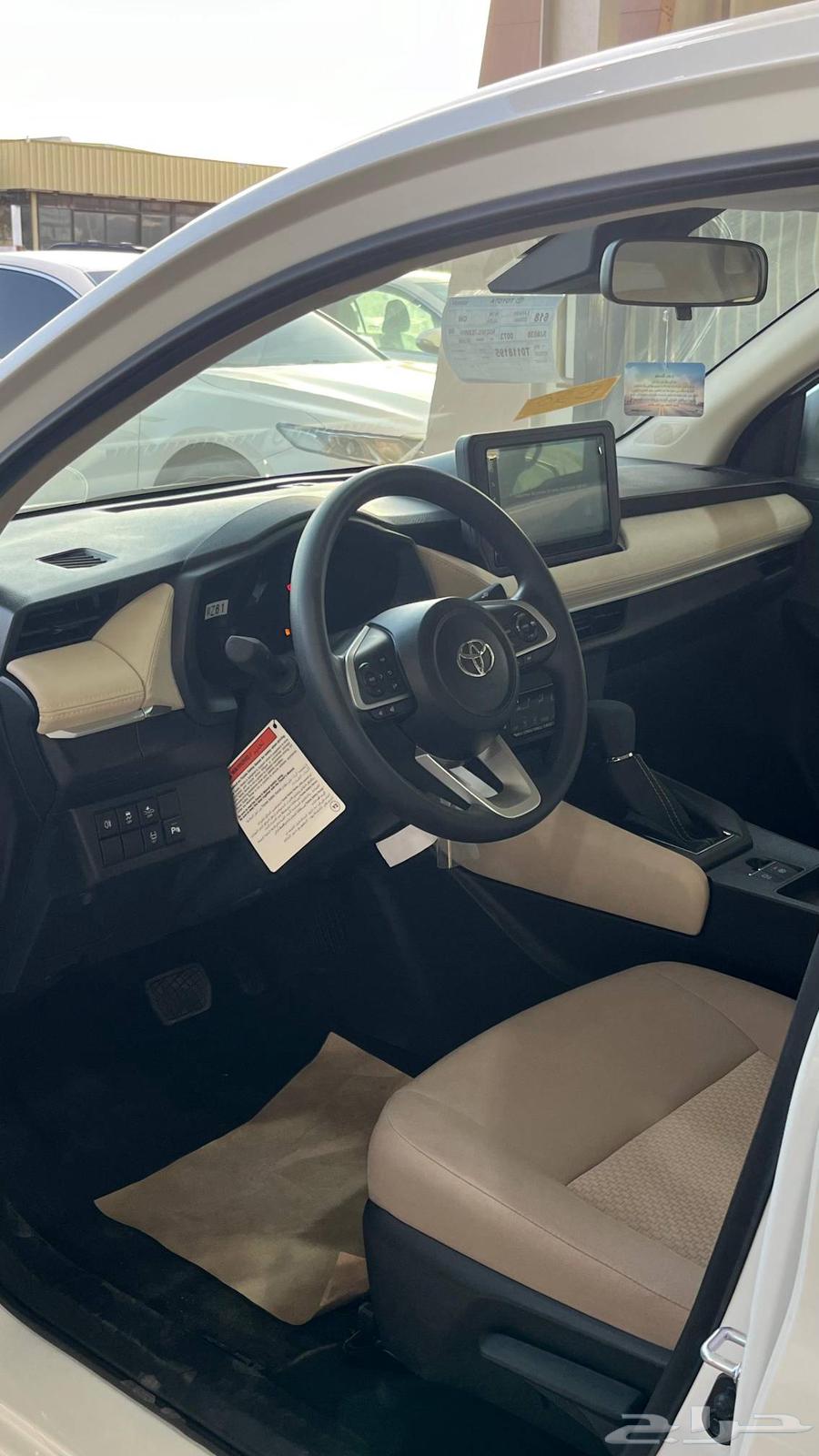 تويوتا يارس نص فل موديل 202664378919927682113