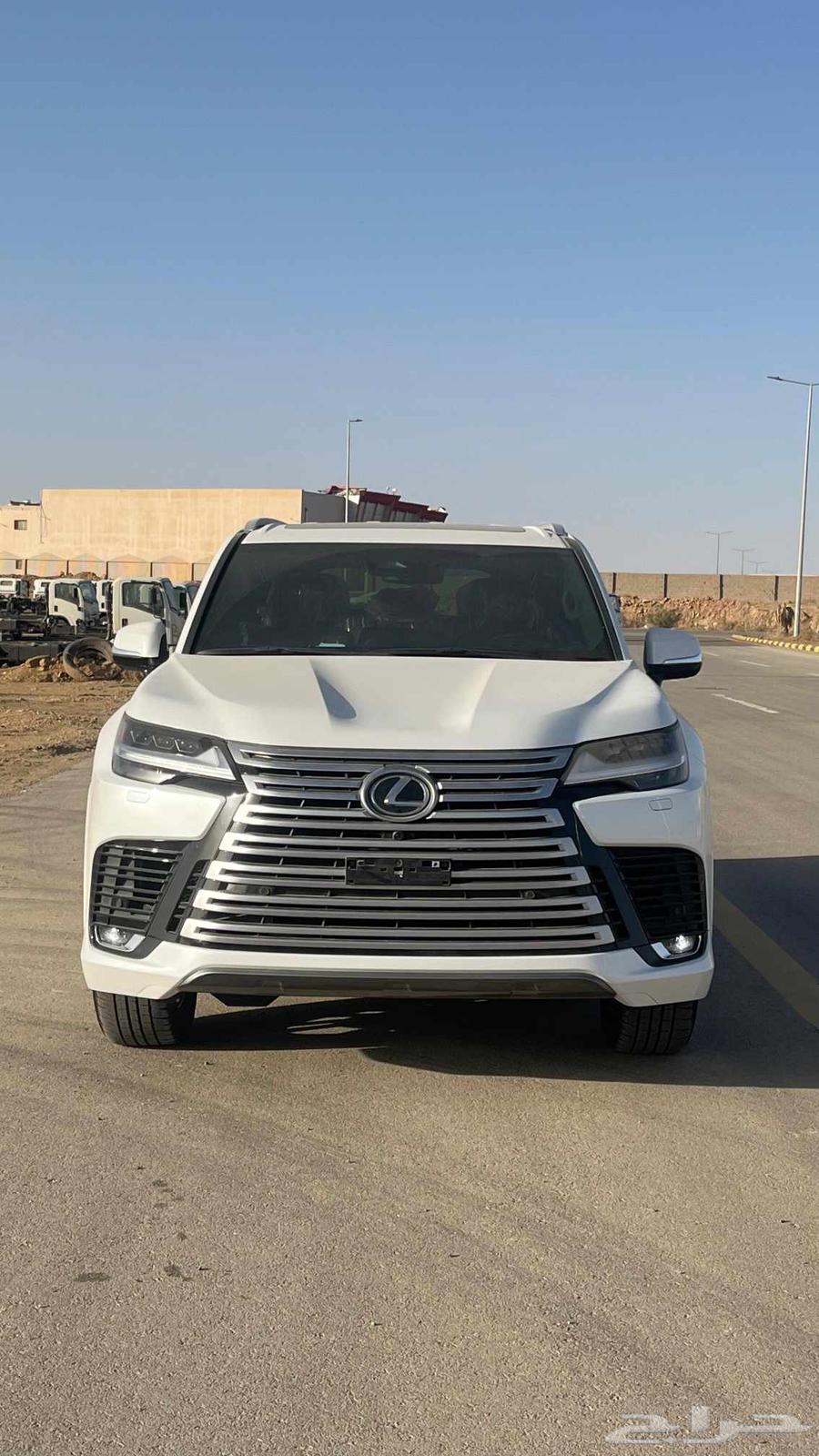 Lexus LX60064375348852481111