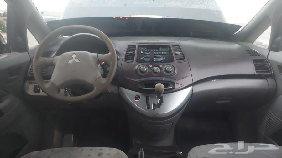 مستوبيشي جرانديز 2005 3 كنب عائلية64383275480065112