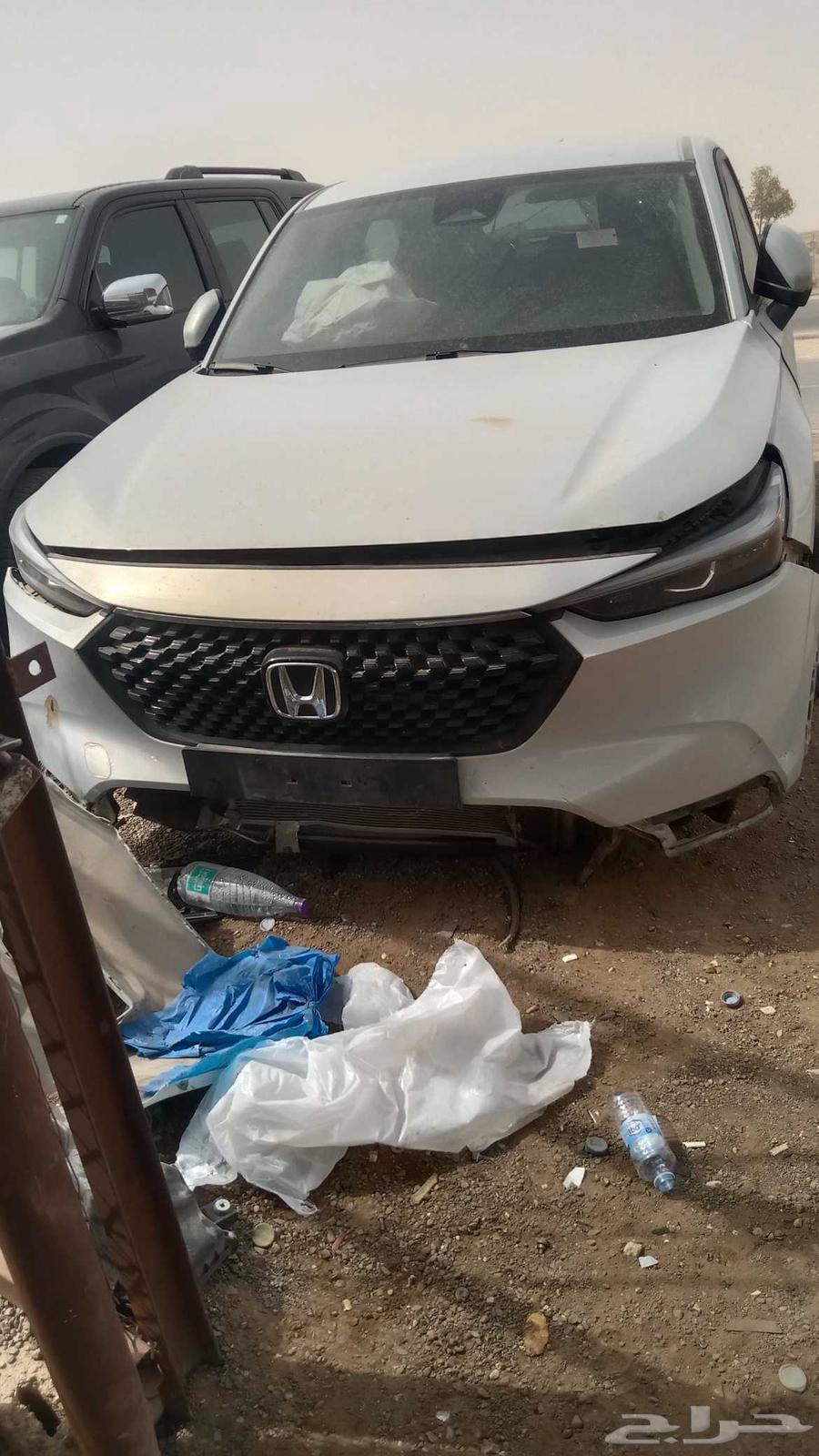 تشليخ قطع غيار سيارات هوندا - HRV64375156182401110