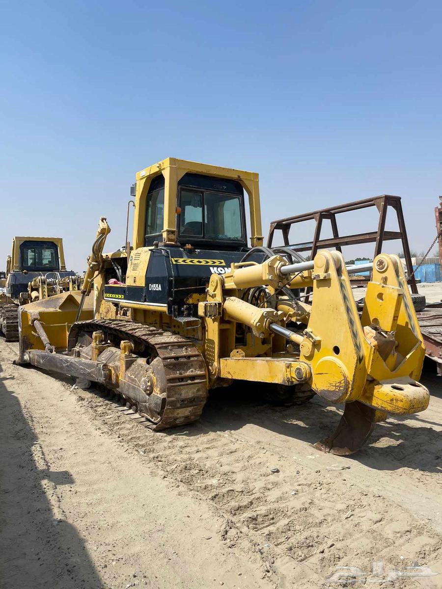 بلدوزرت الايجار اشهري واليومي في انحنا الممكله64377330437633111