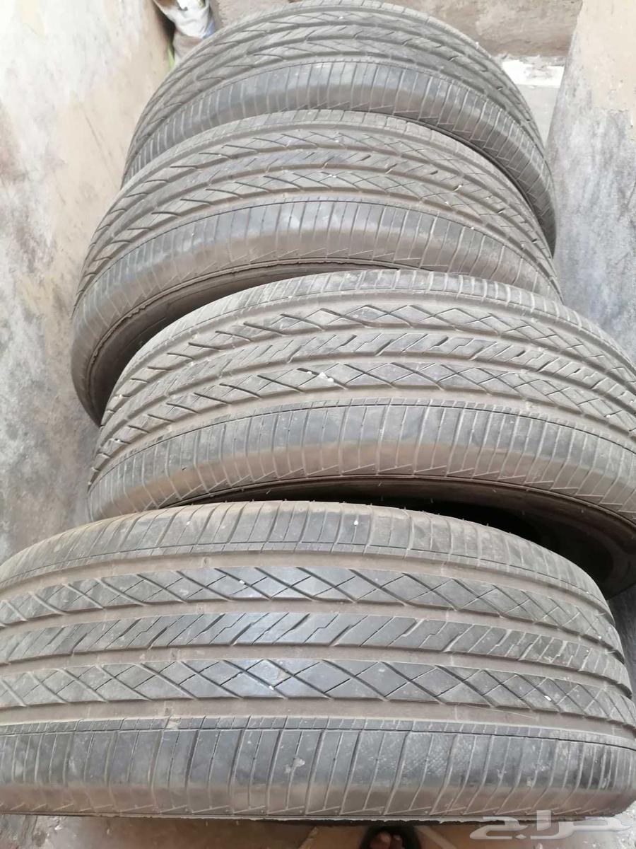 Clean, almost new tires, size 265 65 1864381259818113113