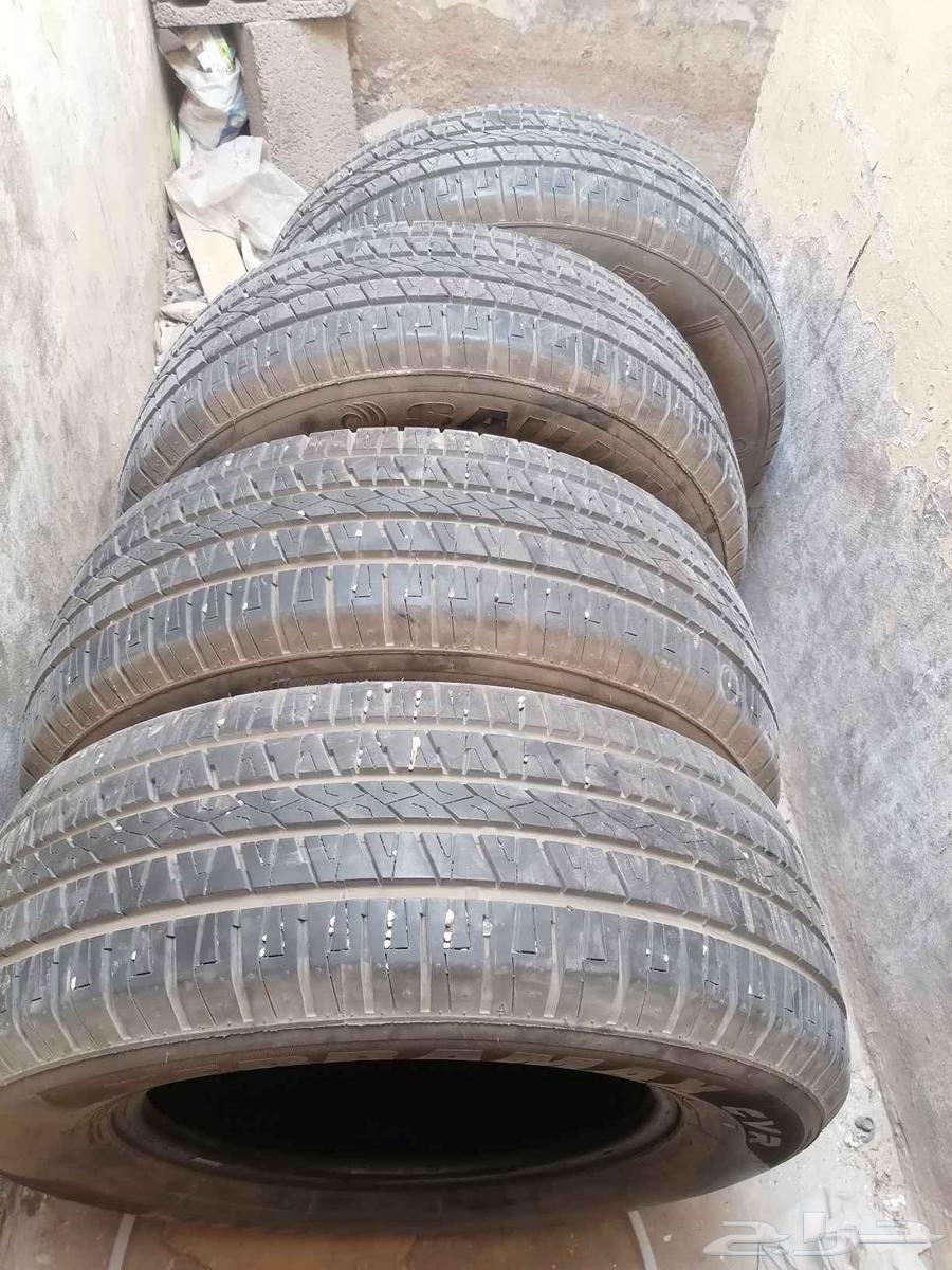 Clean, almost new tires64375008212097112